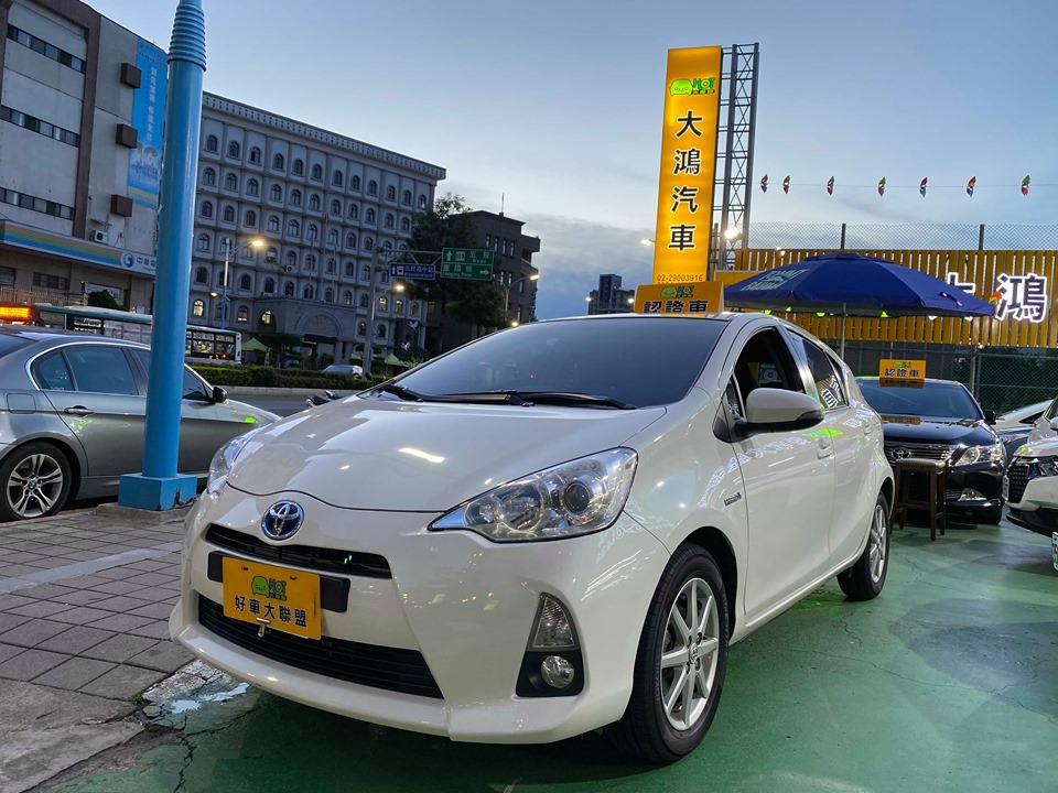 2012 Toyota 豐田 Prius c