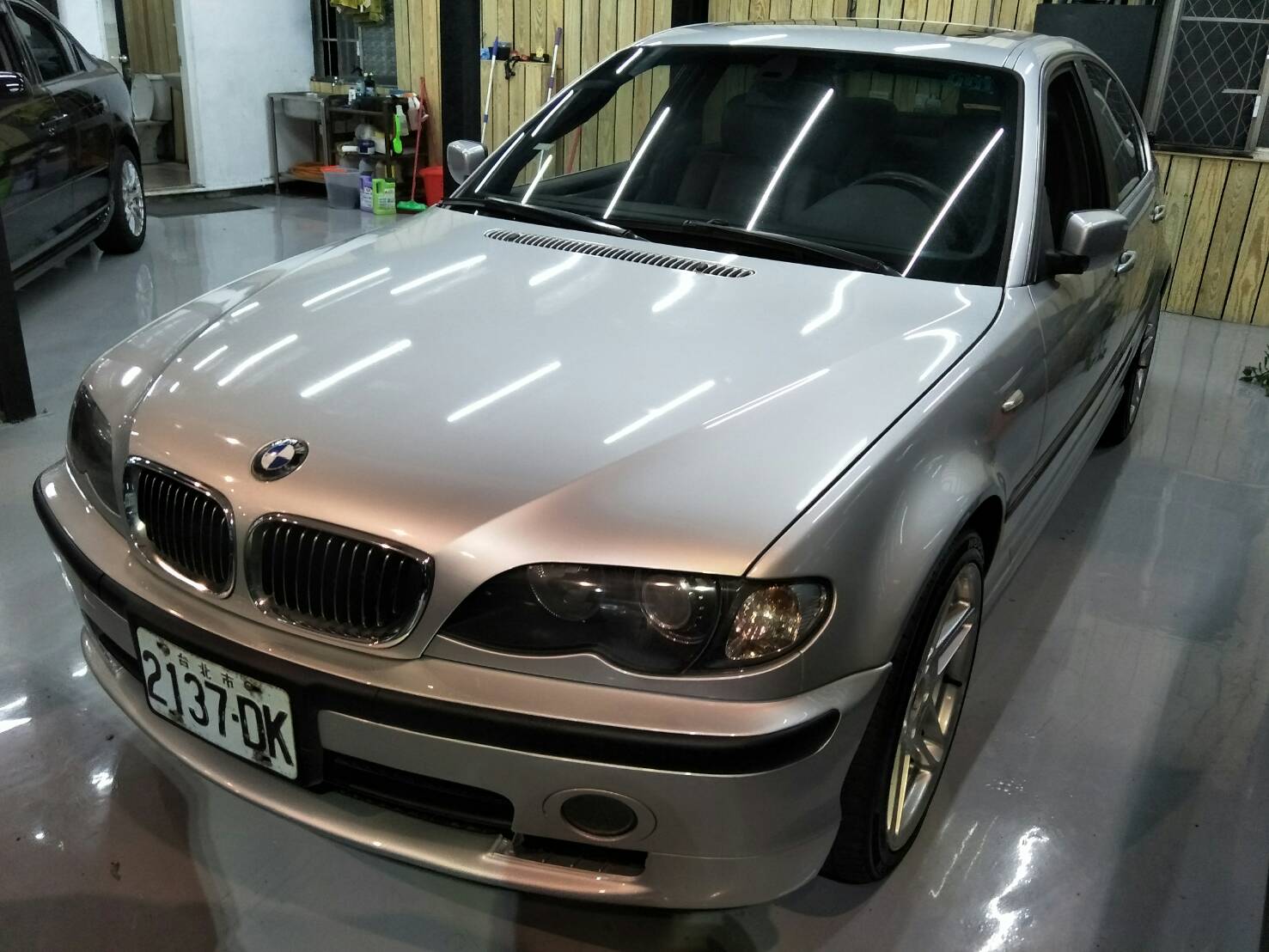 2003 Bmw 3-series sedan