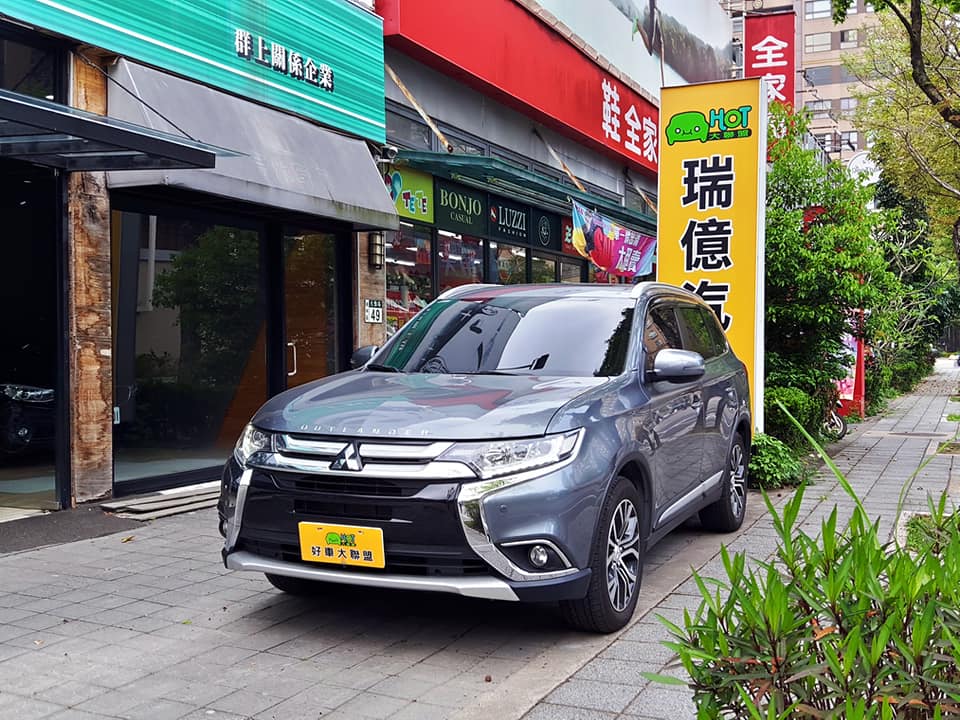 2017 Mitsubishi 三菱 Outlander