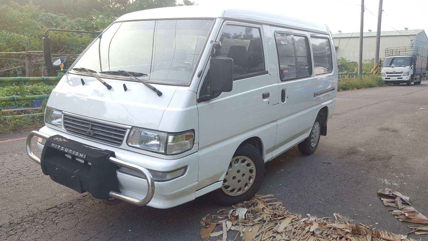 2014 Mitsubishi 三菱 商用車