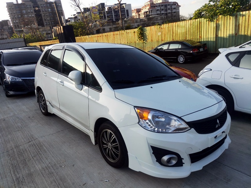 2014 Mitsubishi 三菱 Colt plus