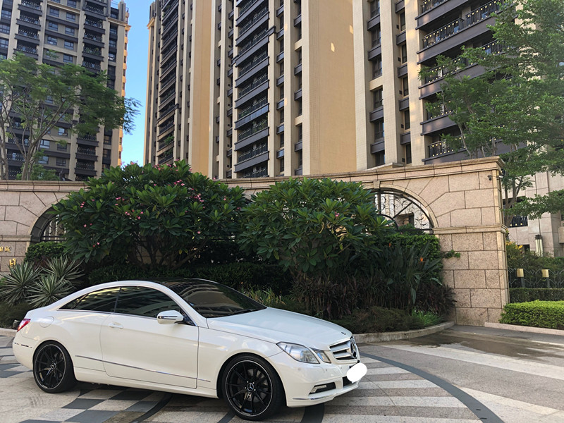 2009 M-benz E-class