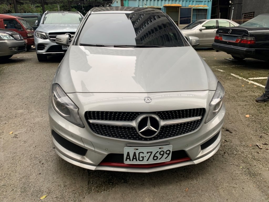 2013 M-Benz 賓士 A-class