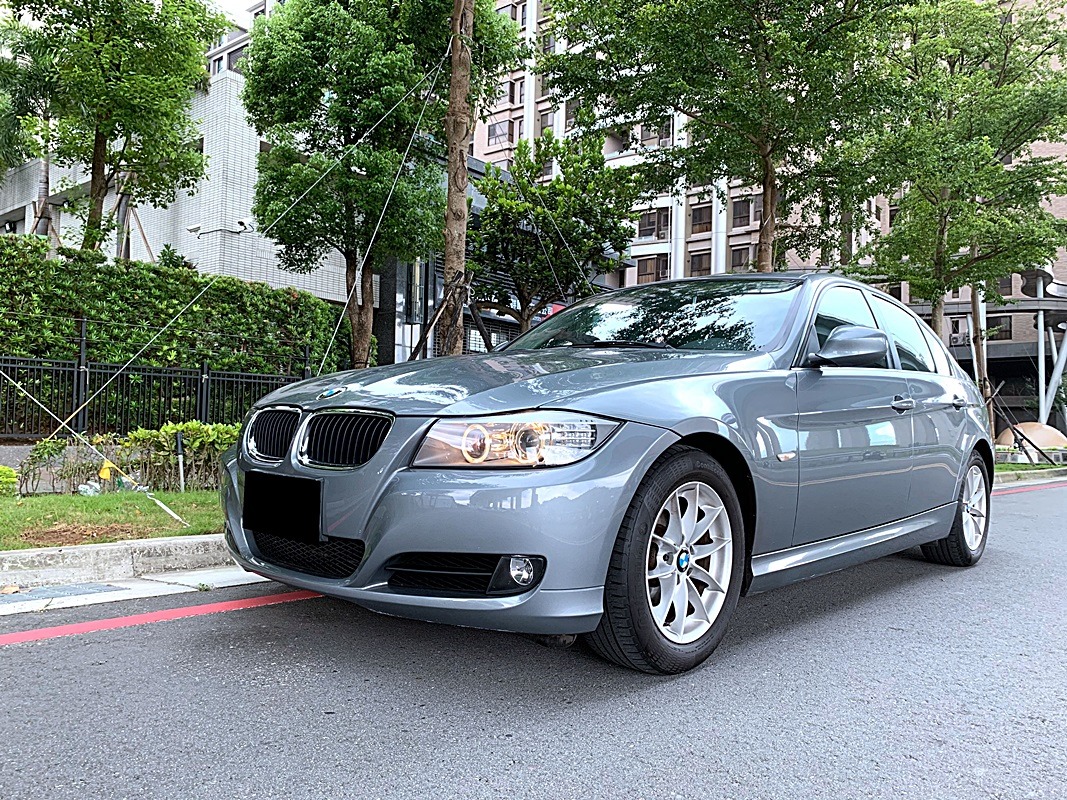 2011 BMW 寶馬 3-series sedan