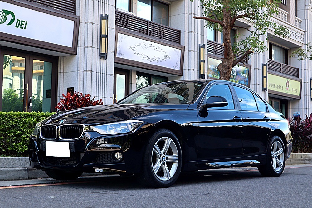 2012 BMW 寶馬 3-series sedan