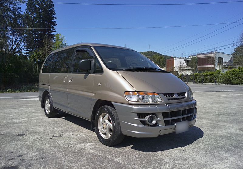 2005 Mitsubishi Space gear