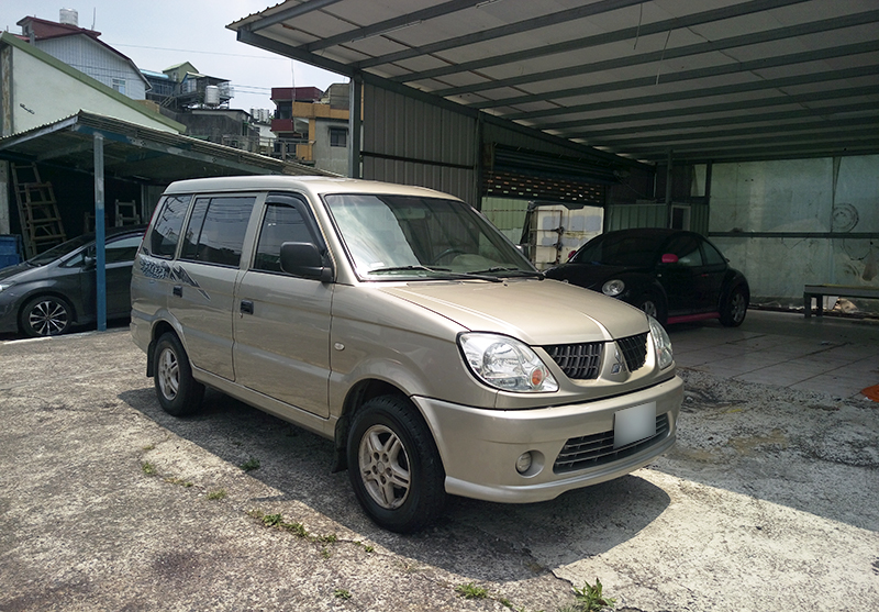 2006 Mitsubishi 商用車