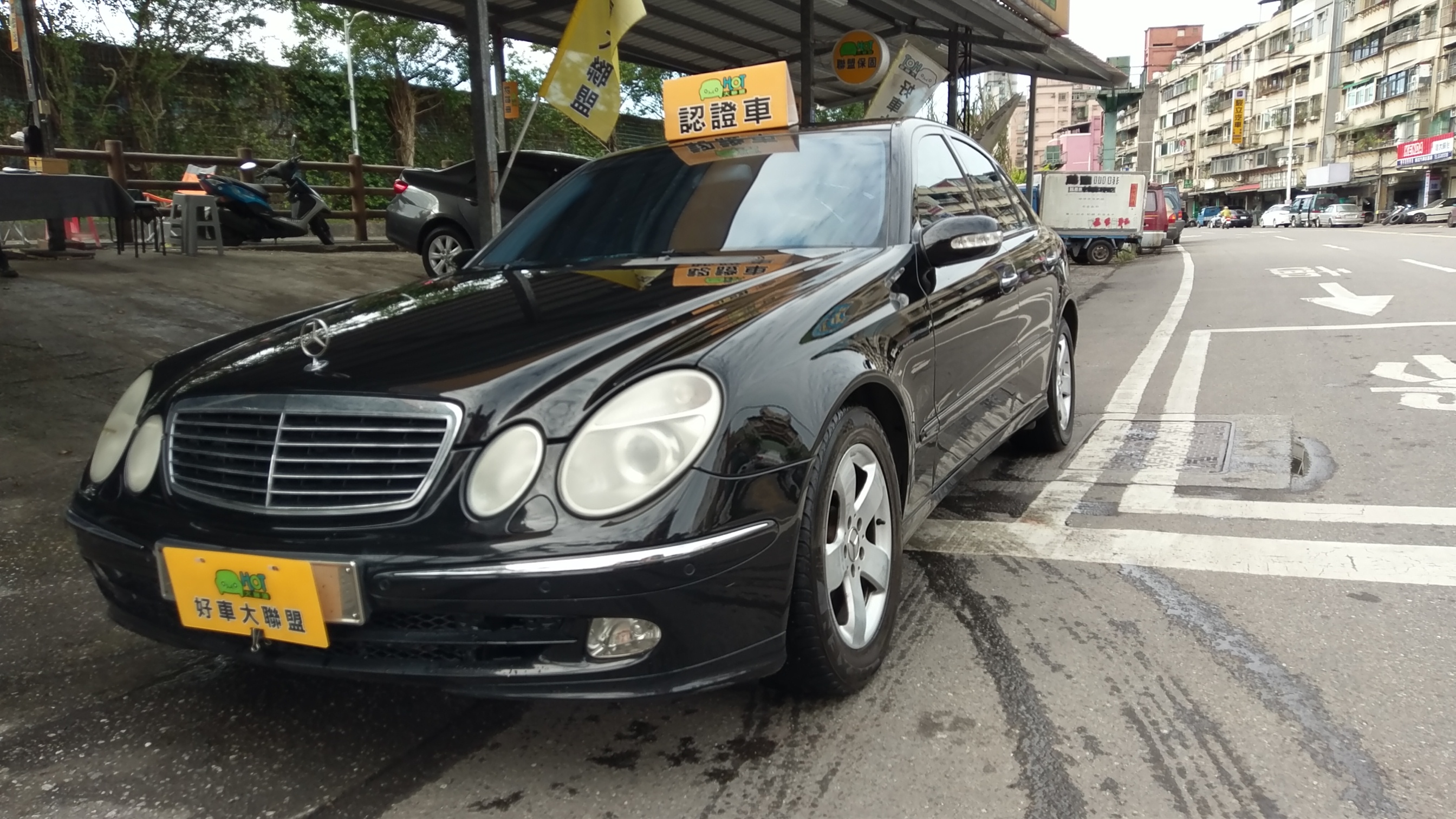2004 M-benz E-class