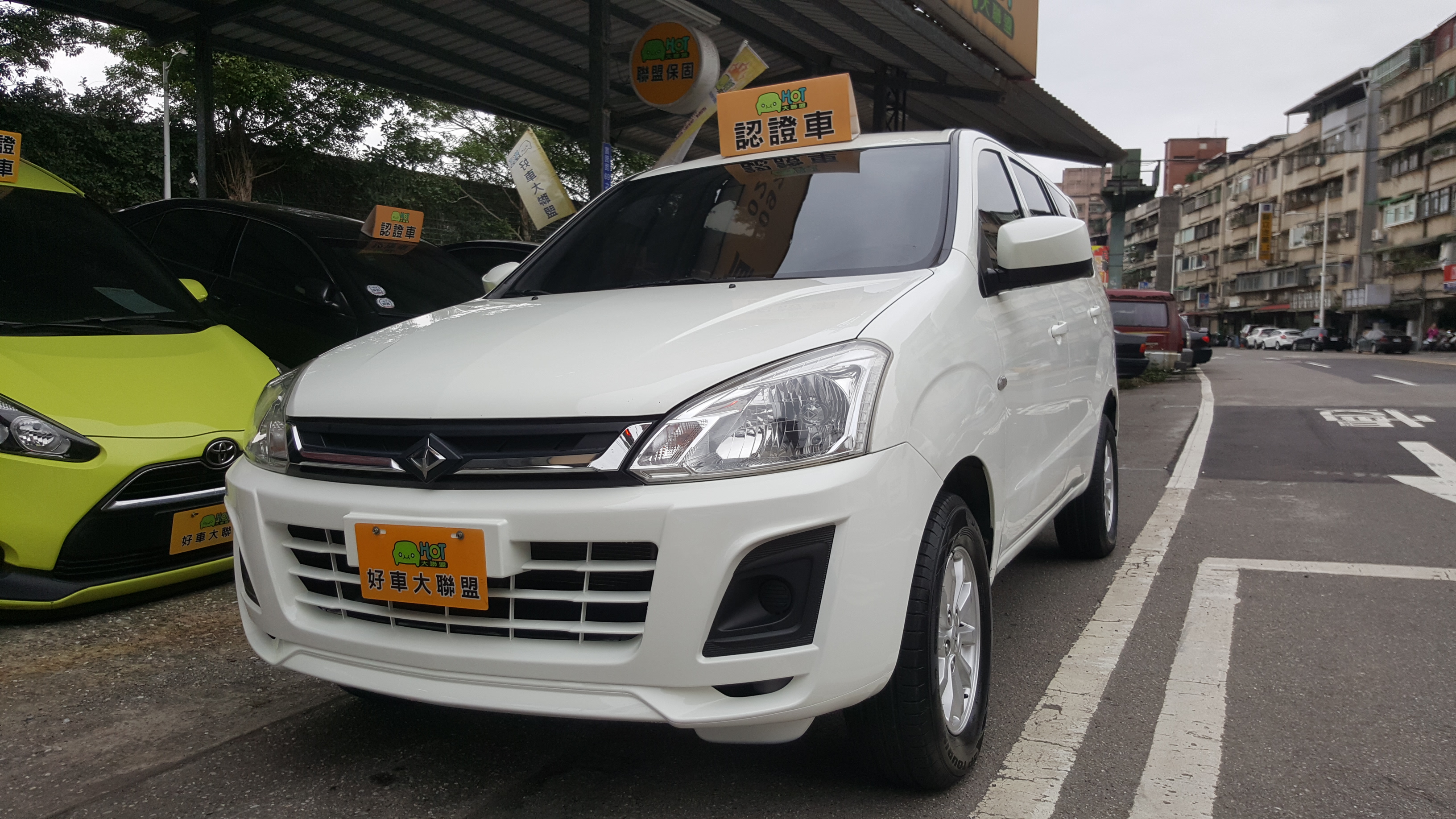 2015 Mitsubishi 三菱 Zinger