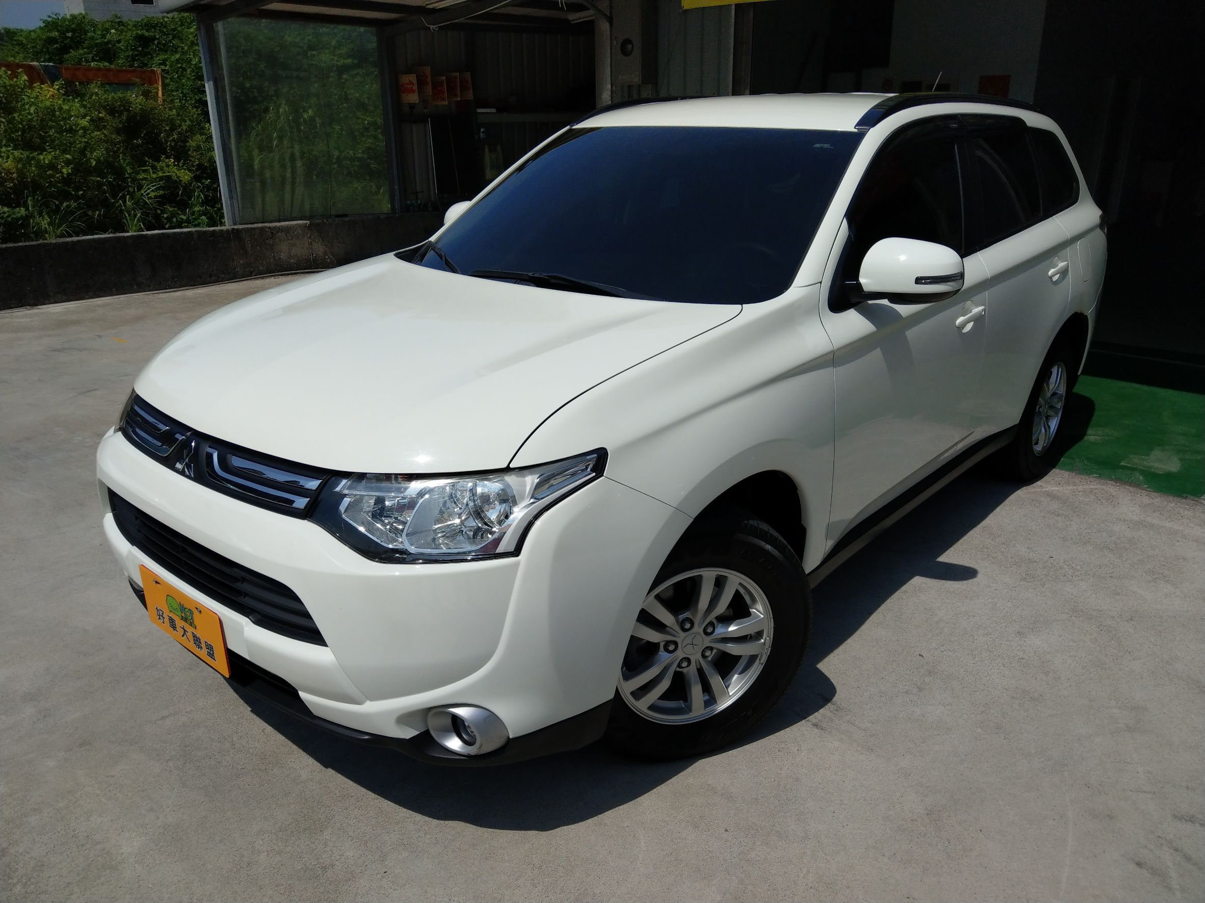 2016 Mitsubishi 三菱 Outlander