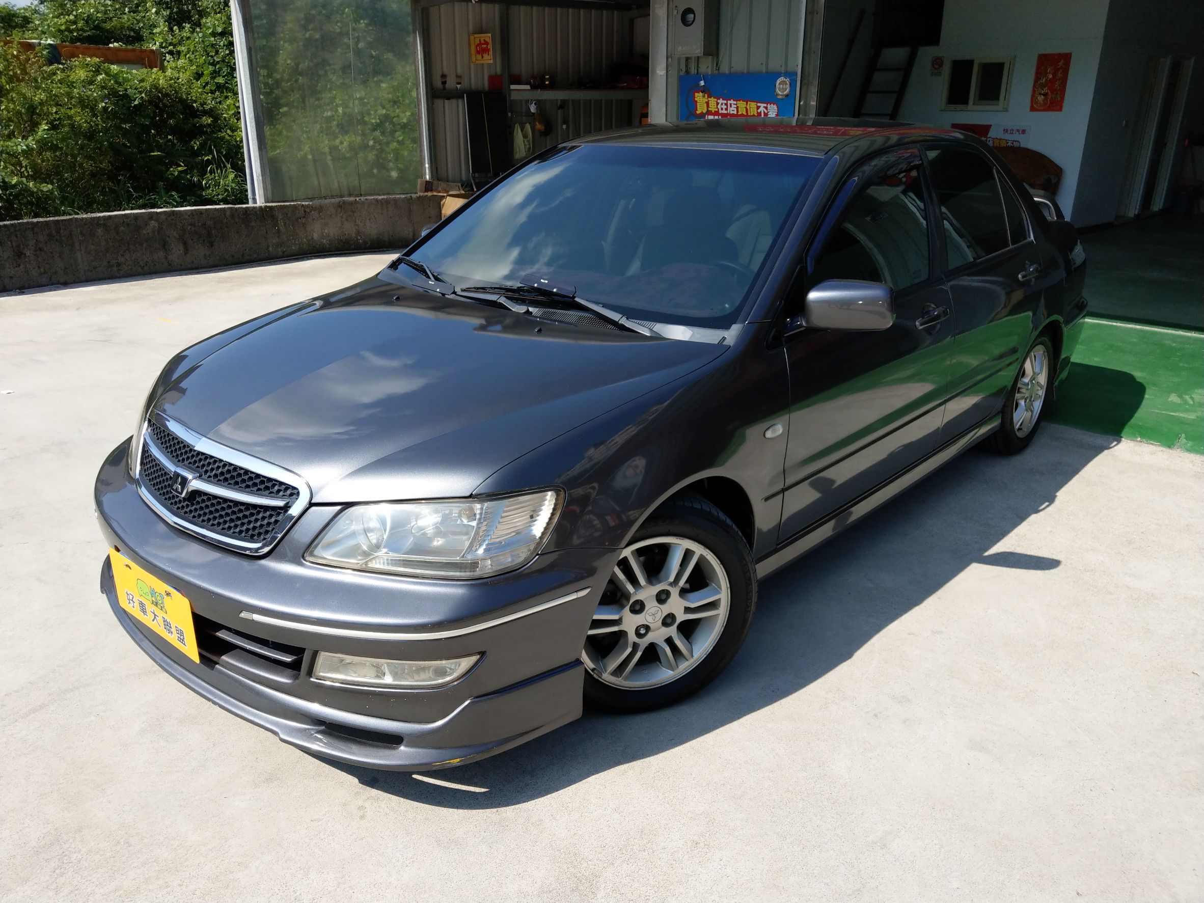 2002 Mitsubishi 三菱 Lancer