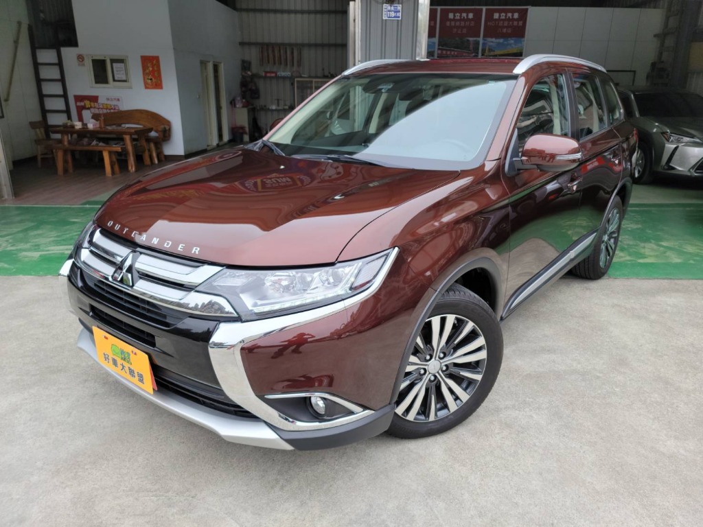 Hot大聯盟 Mitsubishi Outlander 捷立嚴選 新古車19年式 七人座 僅跑四千 原漆 導航 跟車 盲點 雙色內裝