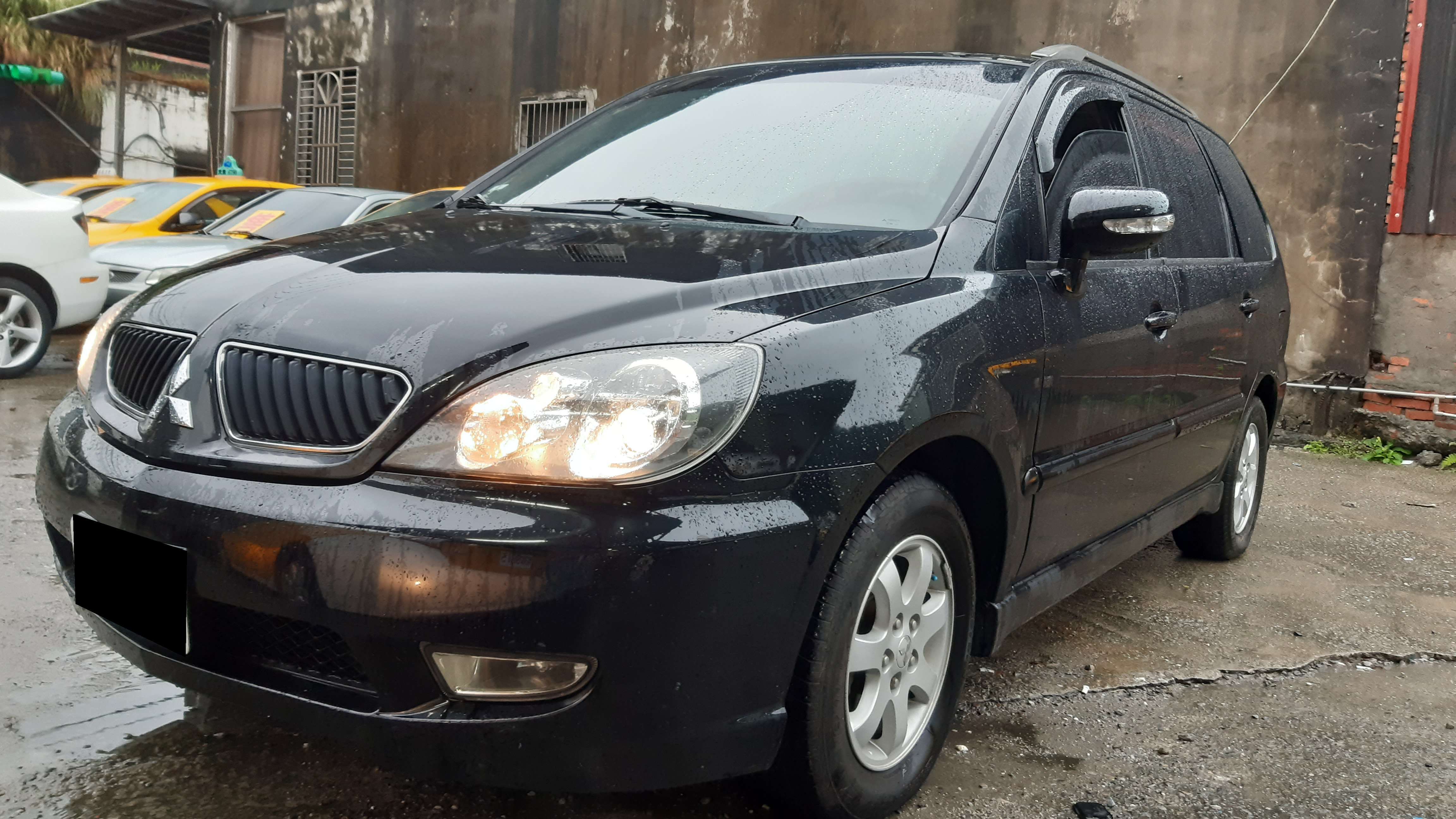 2009 Mitsubishi 三菱 Savrin