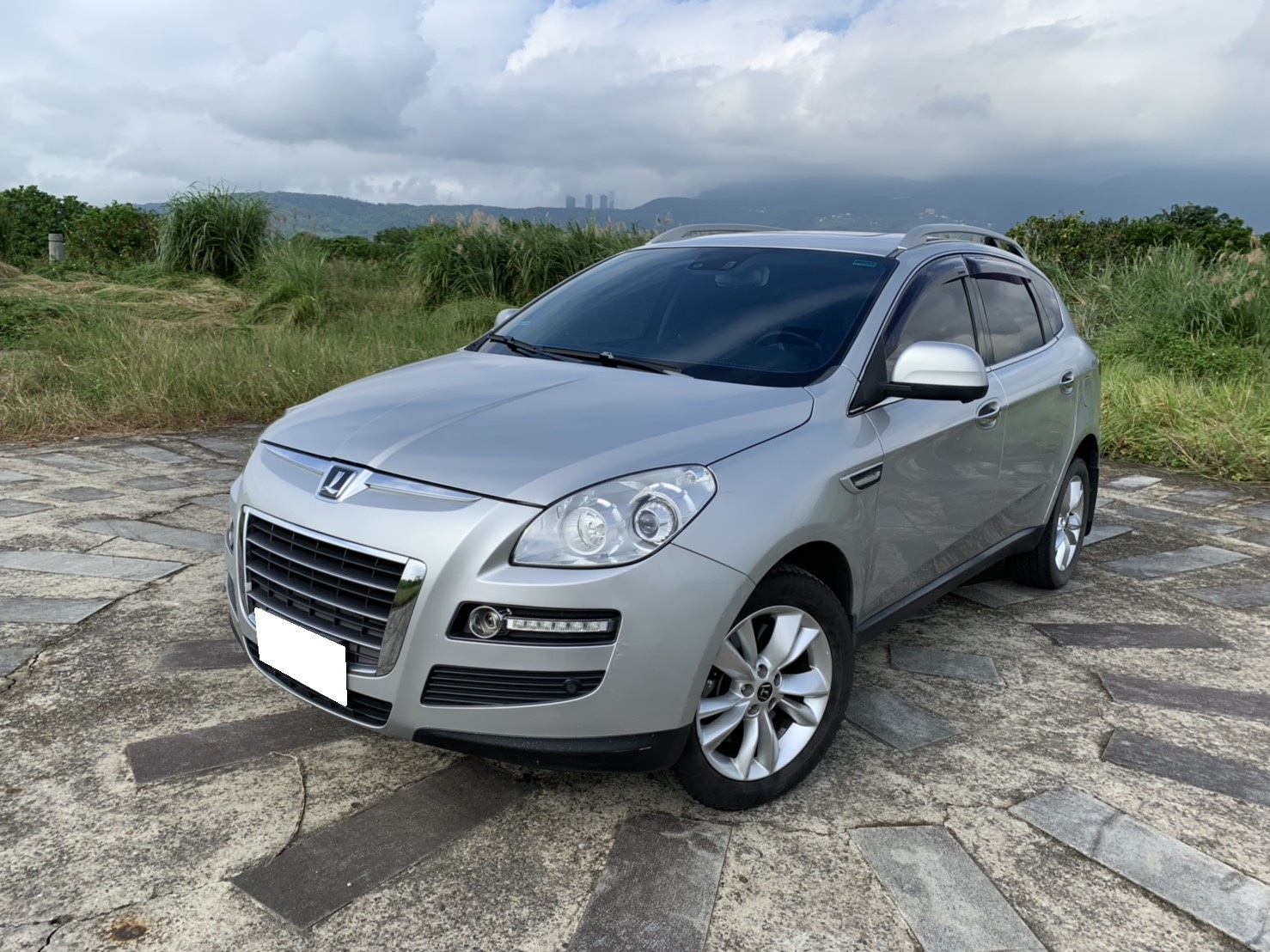 2013 Luxgen 7 mpv