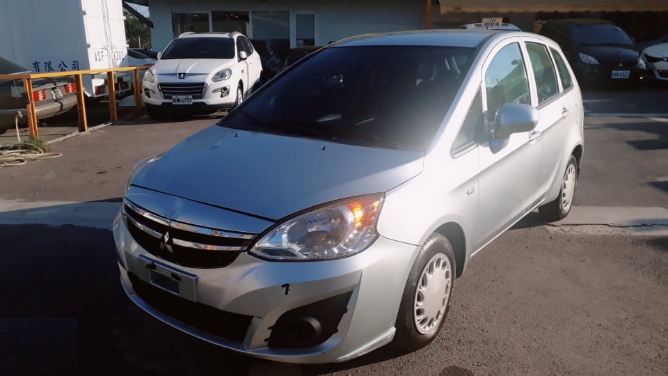 2014 Mitsubishi 三菱 Colt plus