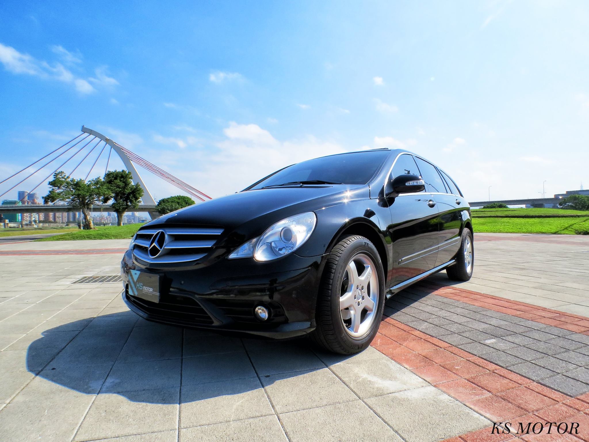 2008 M-benz R-class