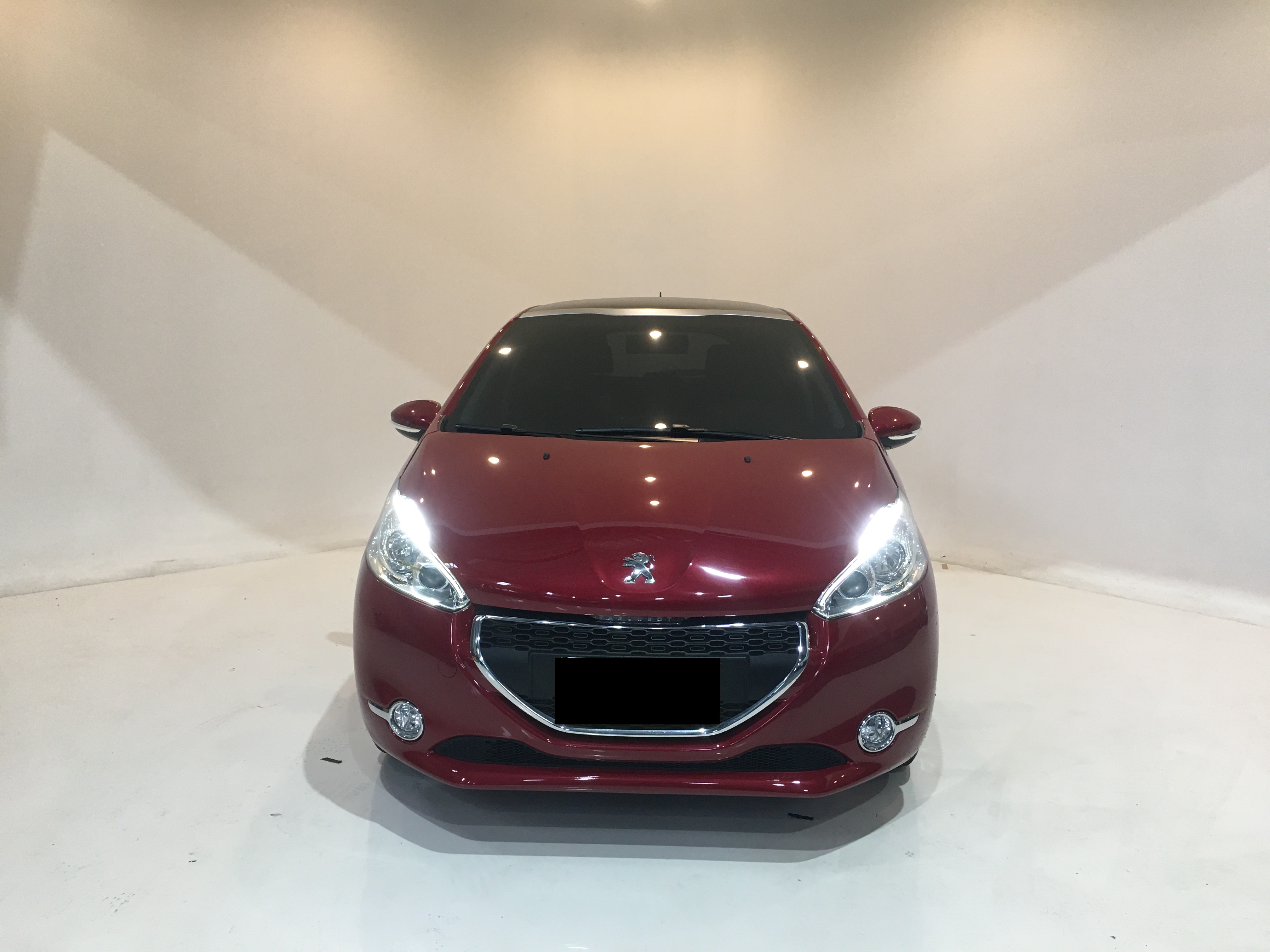 2015 Peugeot 寶獅 208