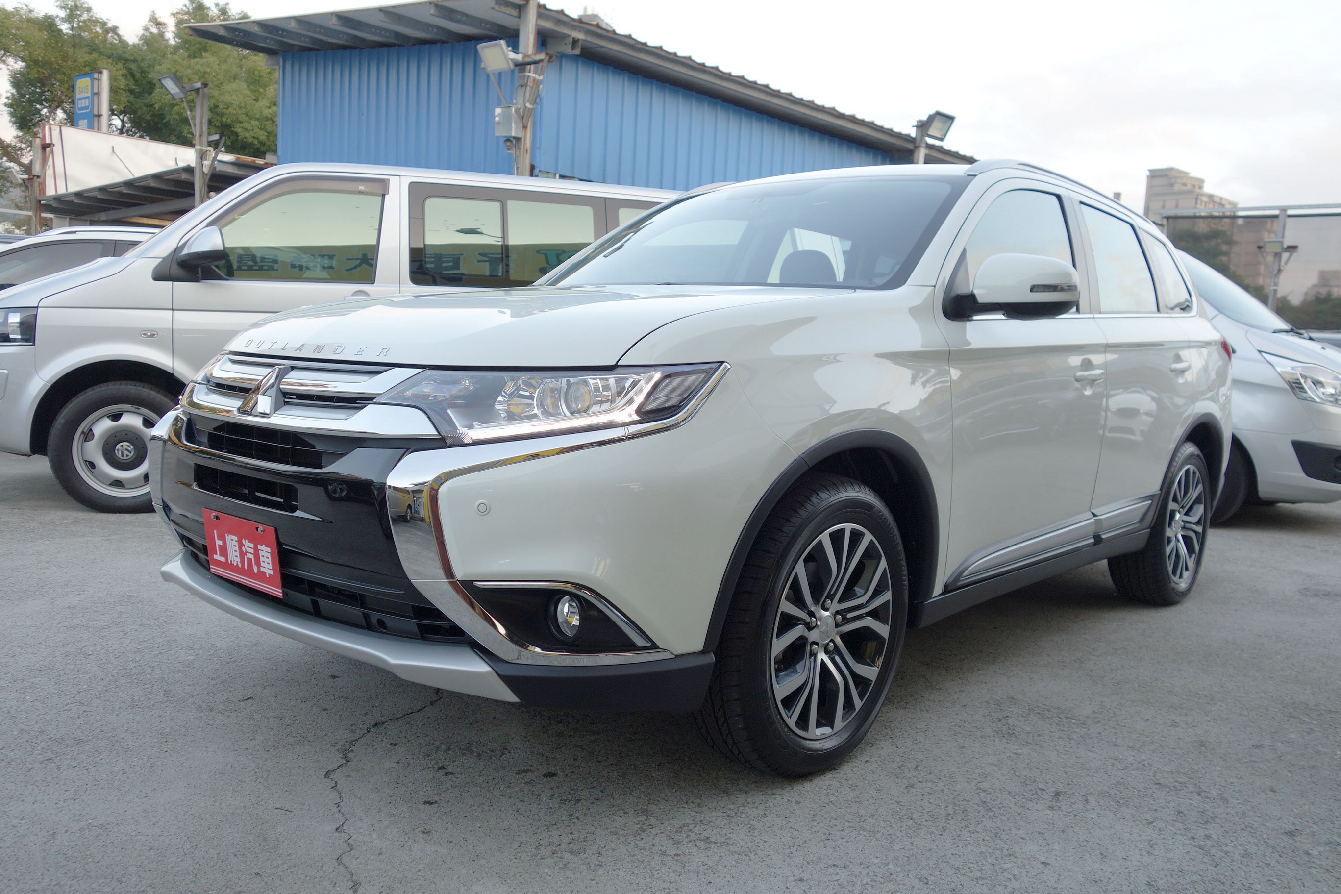2018 Mitsubishi Outlander
