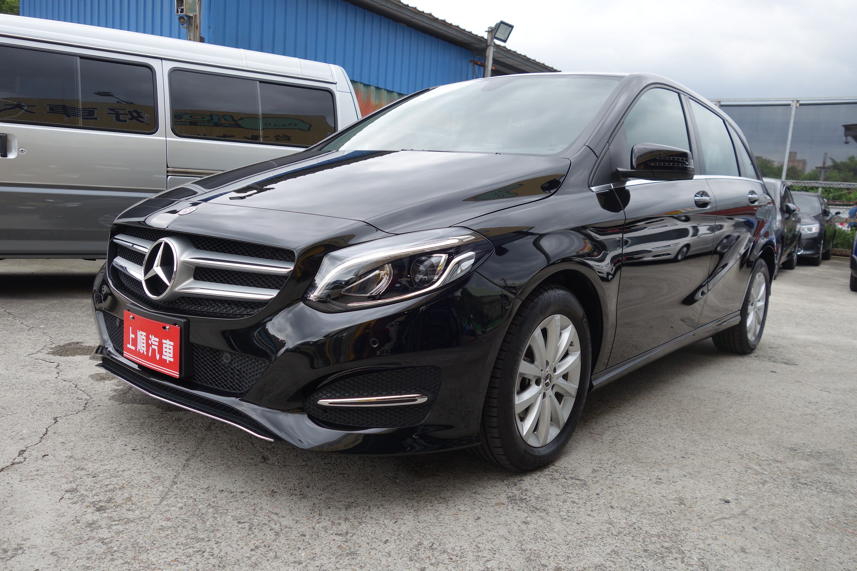 2018 M-benz B-class