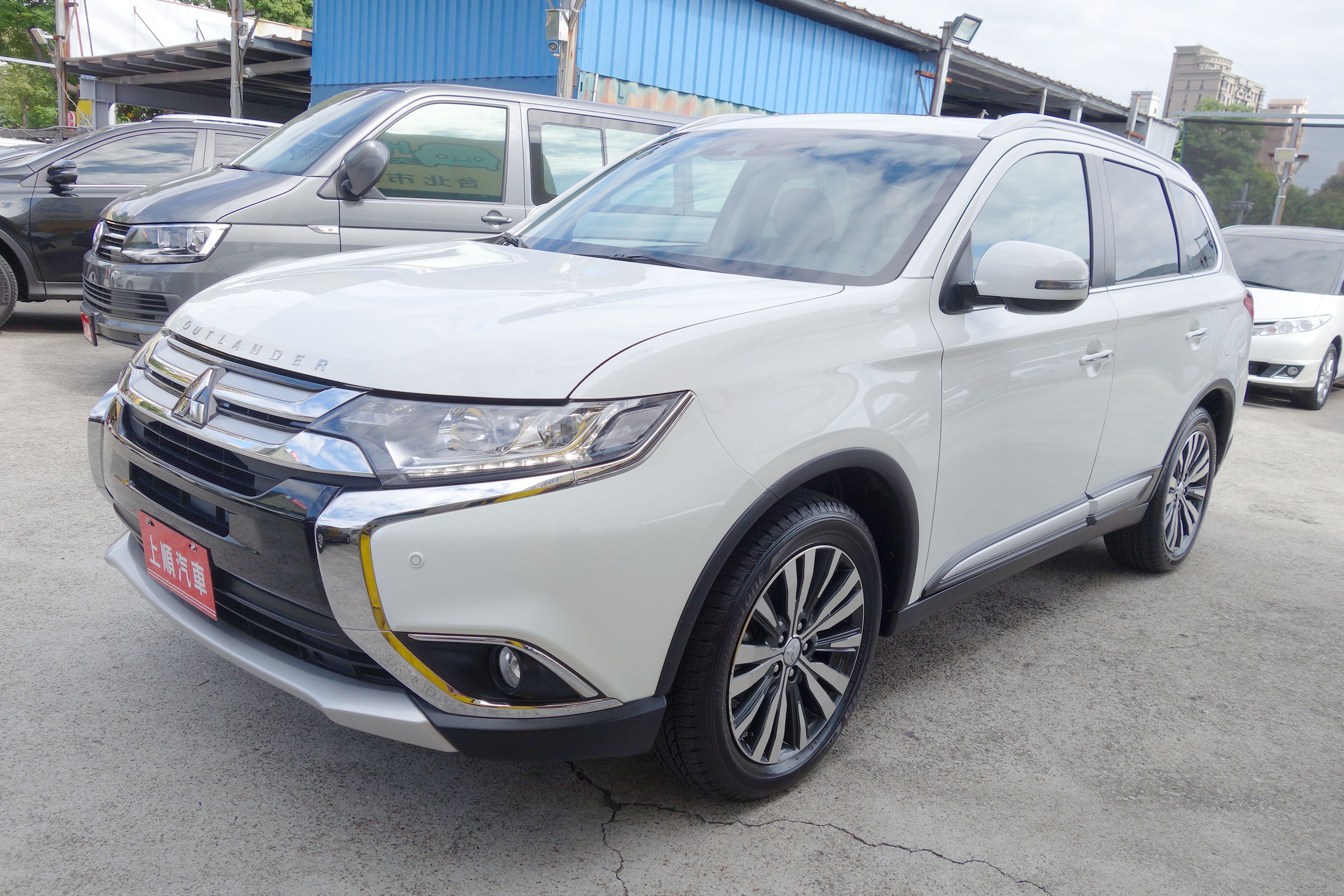 2019 Mitsubishi 三菱 Outlander