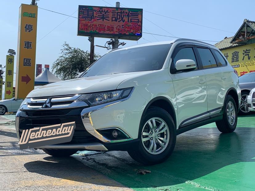 2017 Mitsubishi 三菱 Outlander