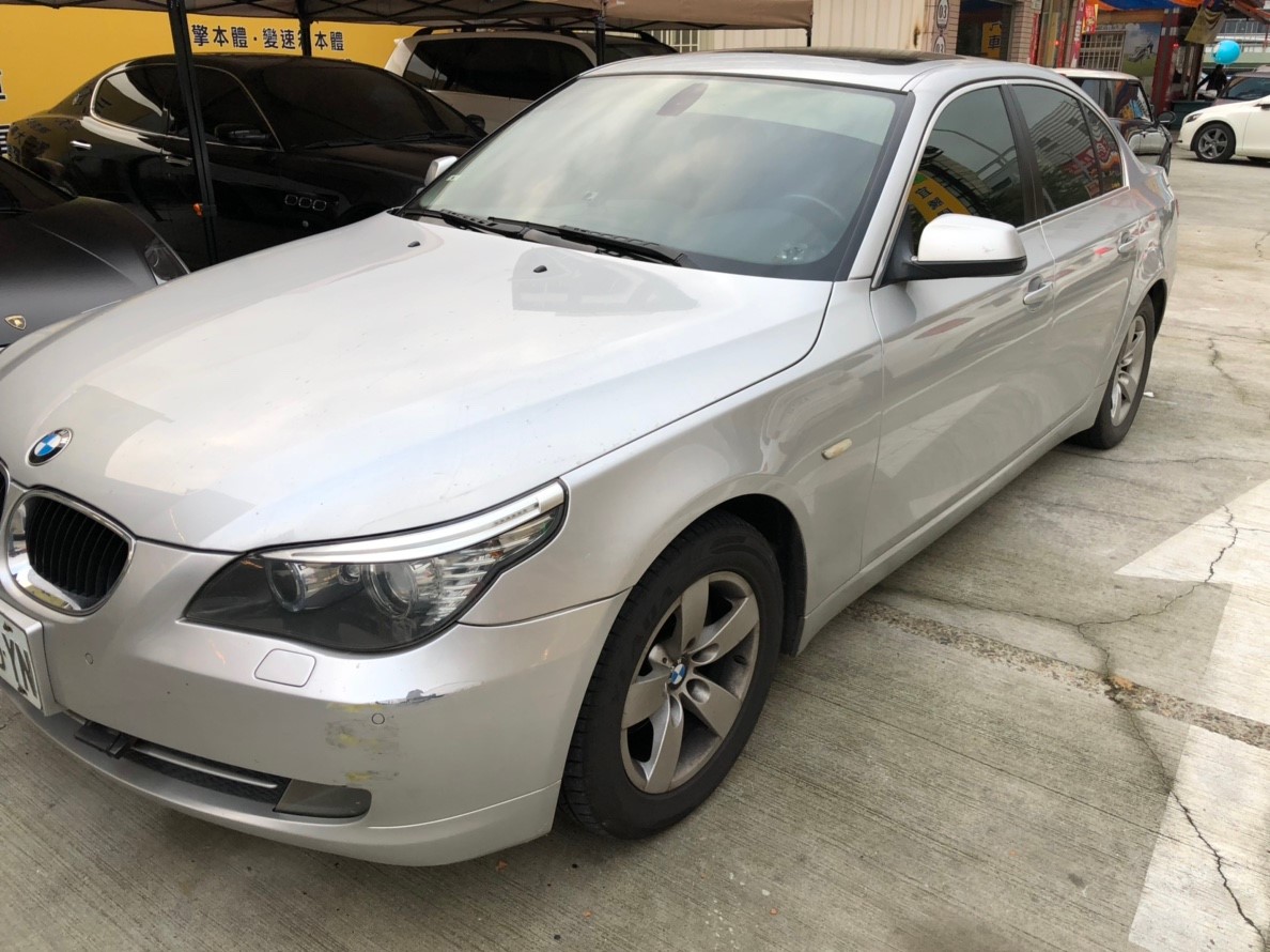 2009 Bmw 5-series sedan