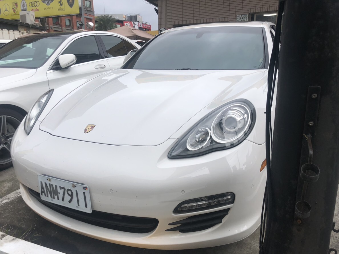 2011 Porsche 保時捷 Panamera