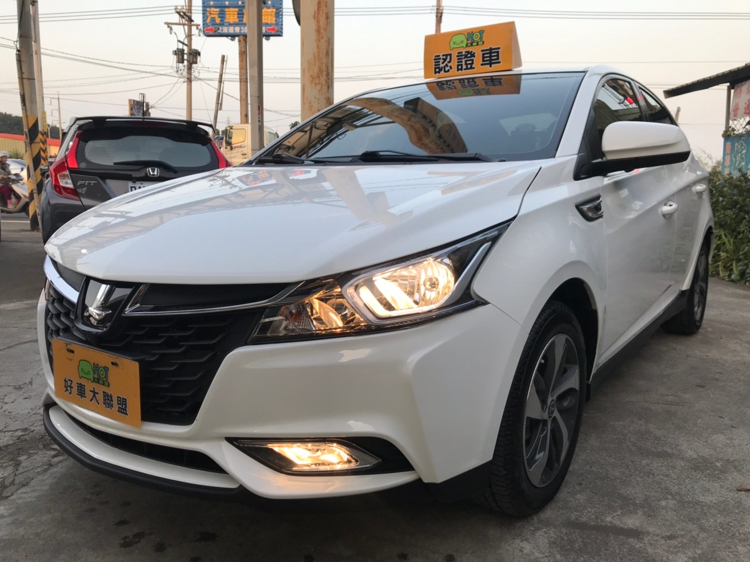 2017 Luxgen S3