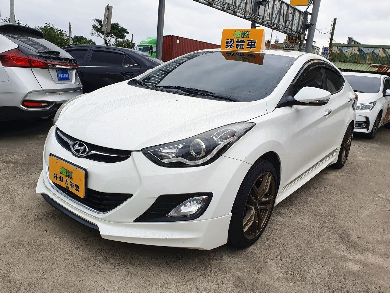 2014 Hyundai 現代 Elantra