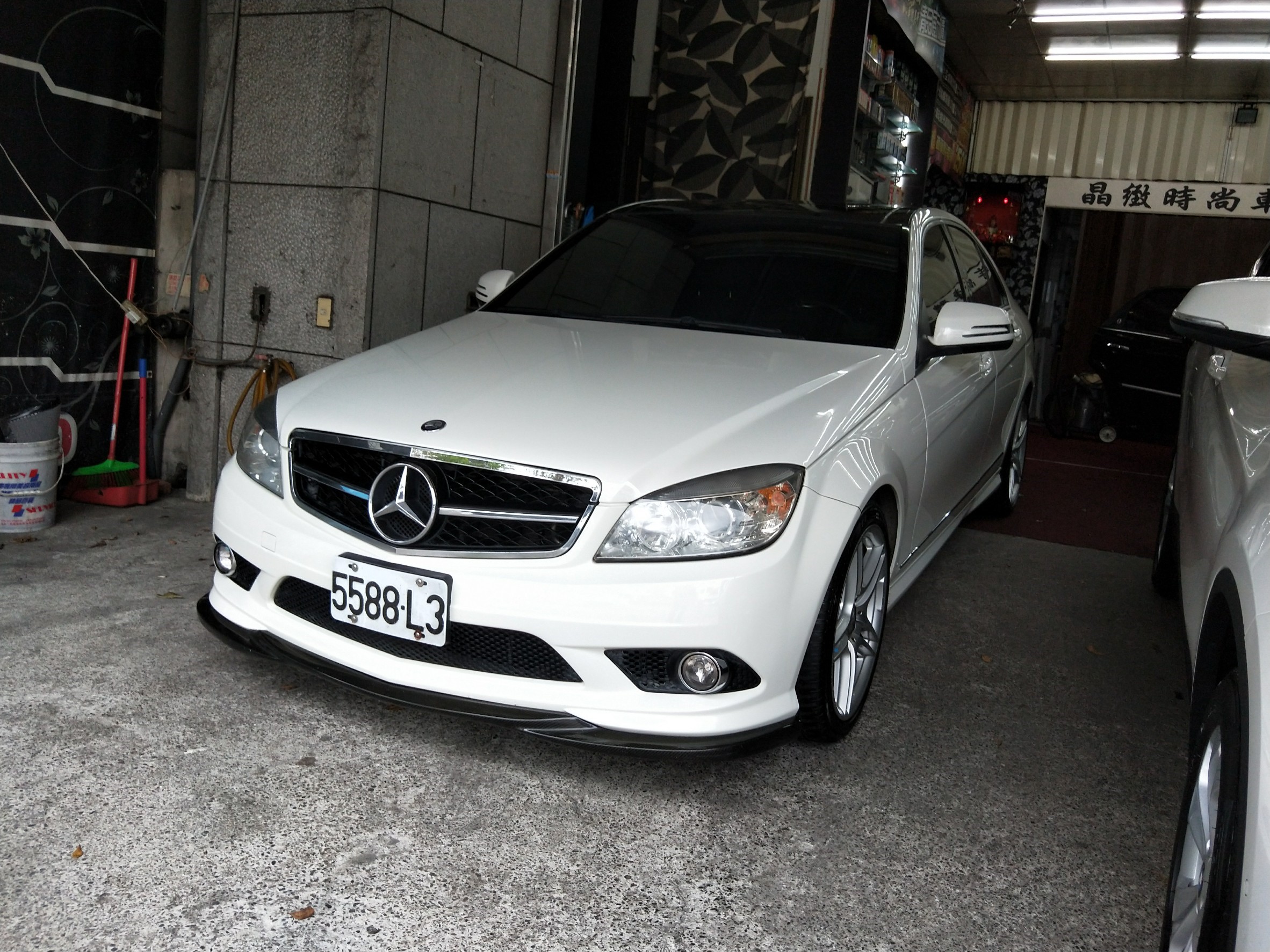2007 M-benz C-class