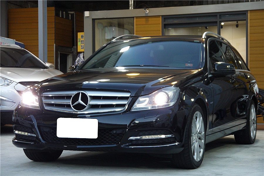 2012 M-Benz 賓士 C-class estate
