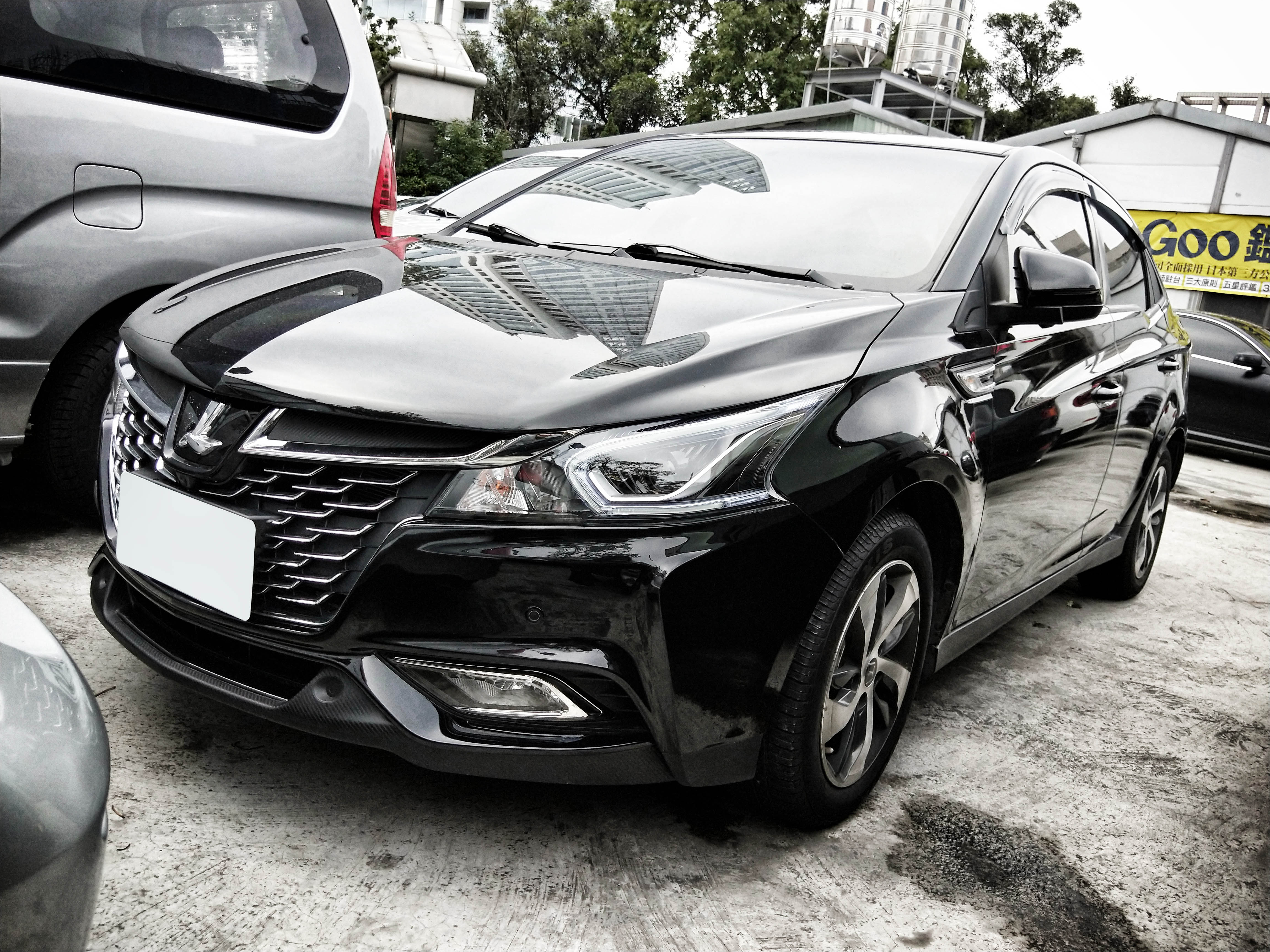 2016 Luxgen S3