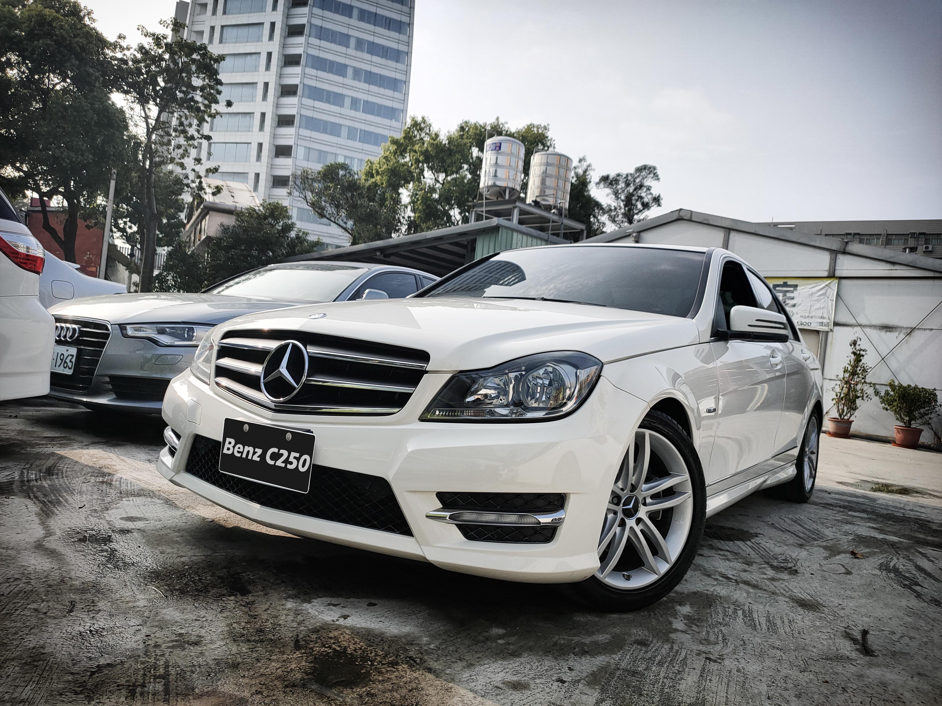 2011 M-Benz 賓士 C-class
