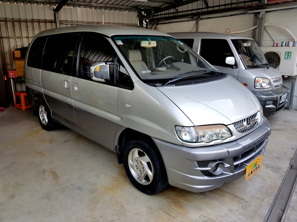 2006 Mitsubishi Space gear