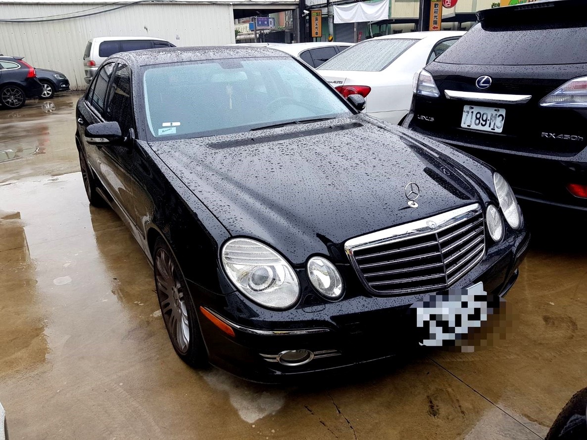 2007 M-benz E-class