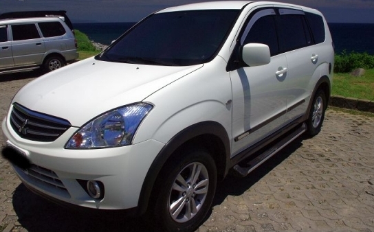 2012 Mitsubishi 三菱 Zinger