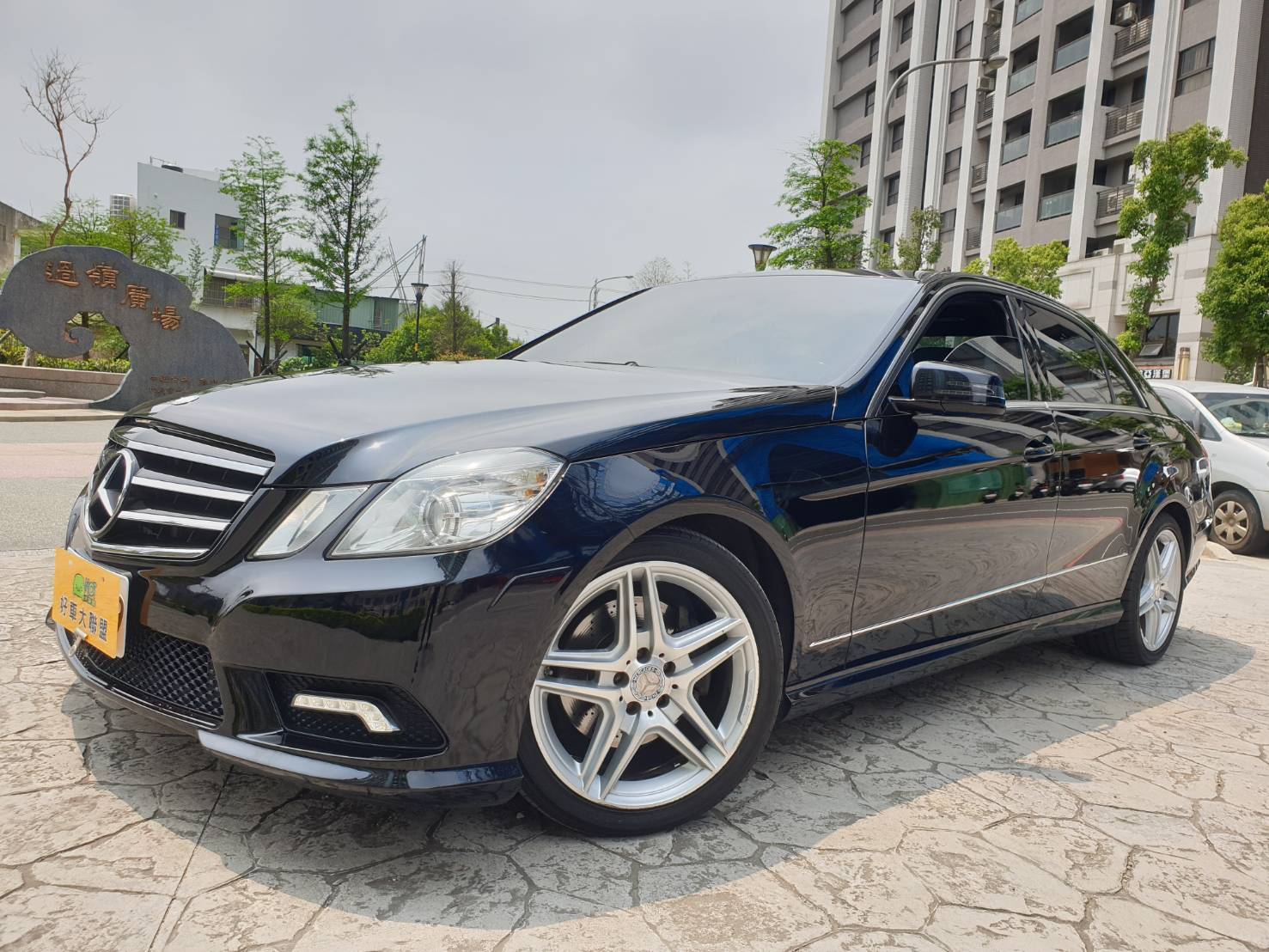 2011 M-Benz 賓士 E-class