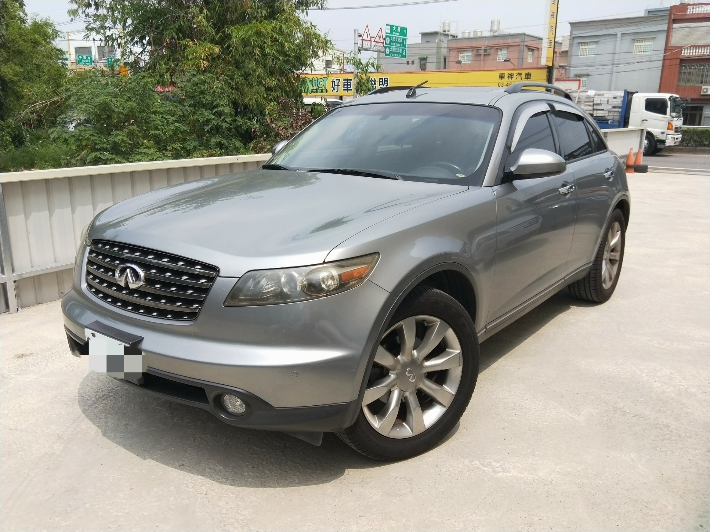 2005 Infiniti Fx