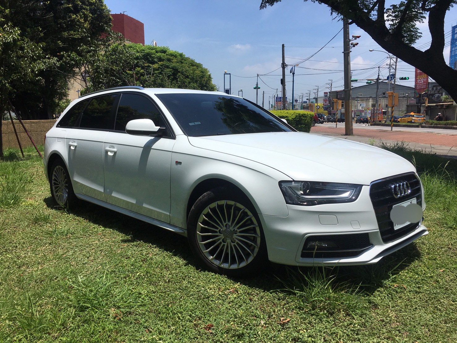 2015 Audi A4 sedan
