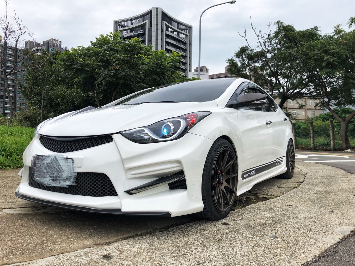 2014 Hyundai 現代 Elantra