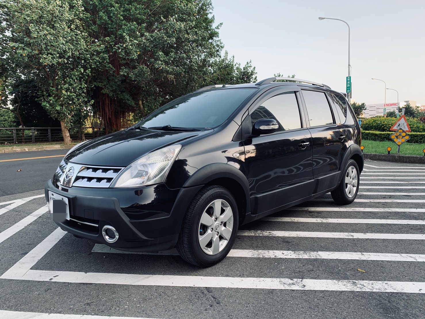 2011 Nissan 日產 Livina