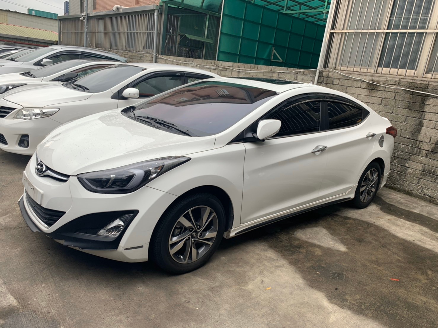 2016 Hyundai 現代 Elantra