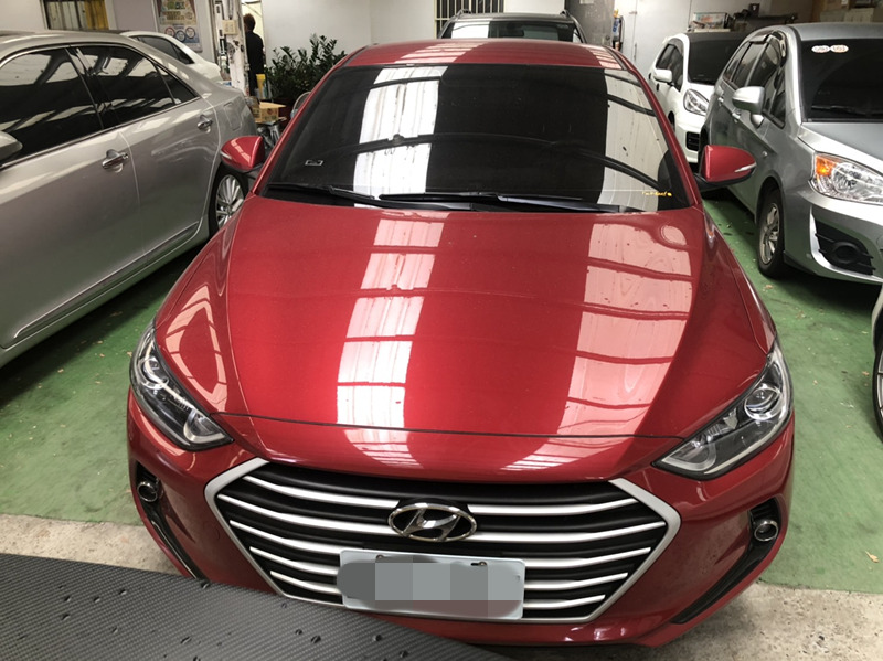 2018 Hyundai 現代 Elantra