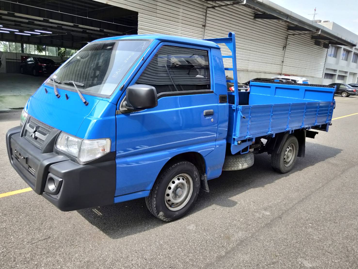 2014 Mitsubishi 三菱 商用車