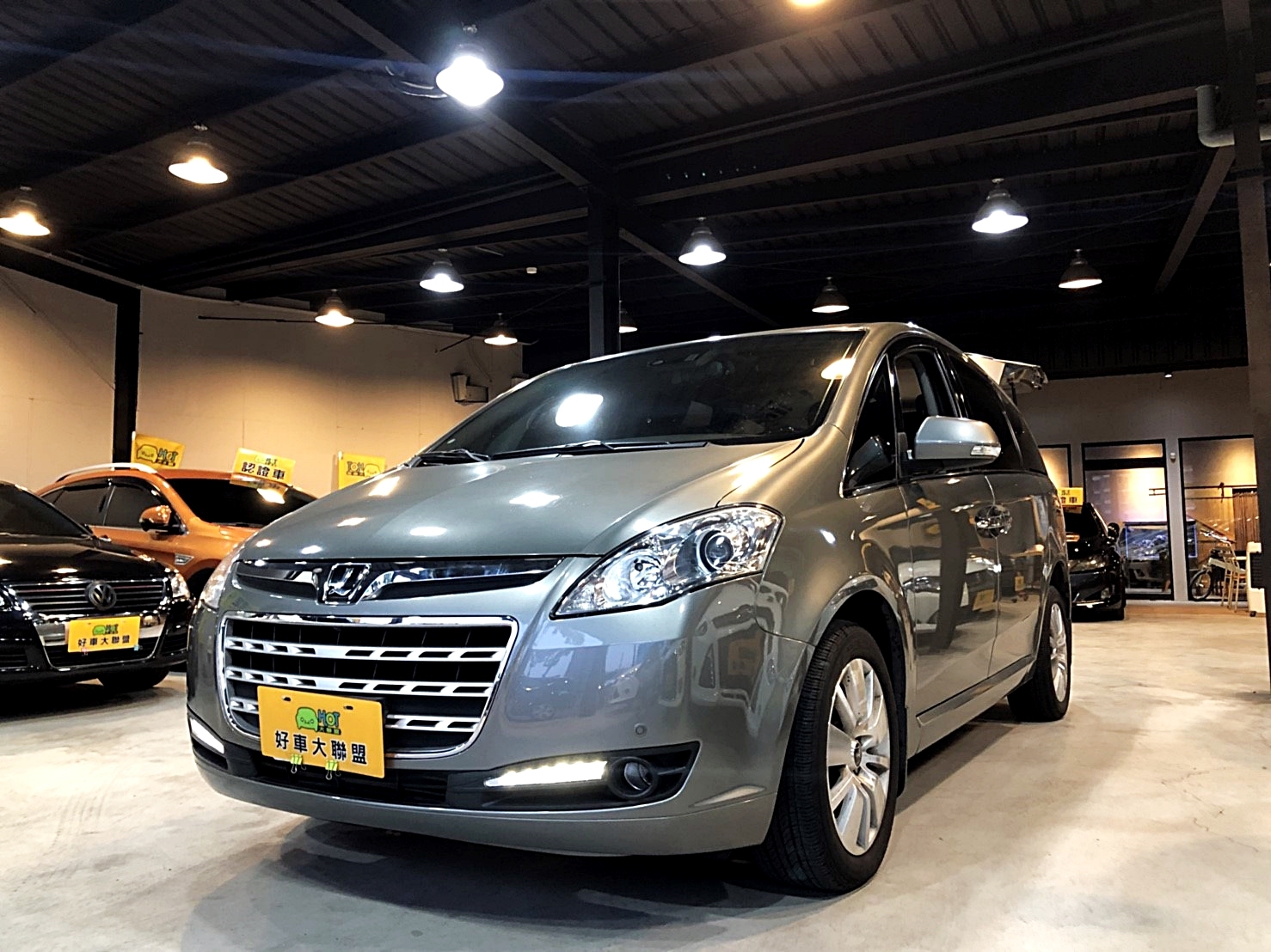 2011 Luxgen 7 mpv