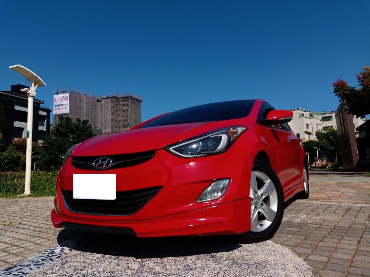 2013 Hyundai 現代 Elantra