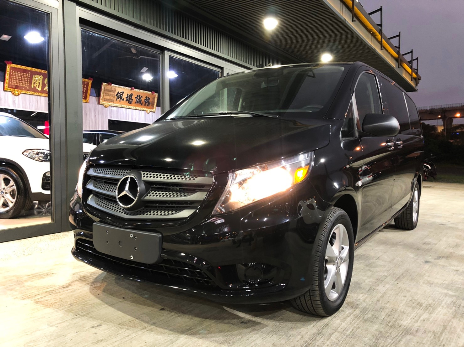2017 M-Benz 賓士 V-class