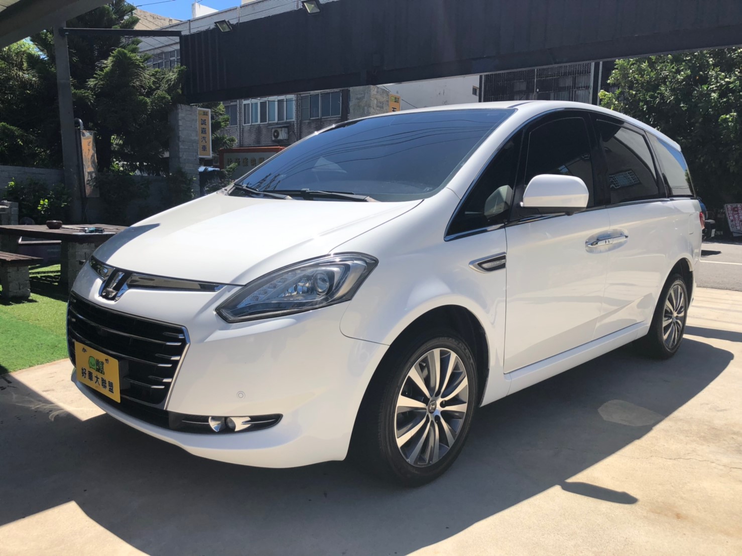 2014 Luxgen 納智捷 M7 turbo