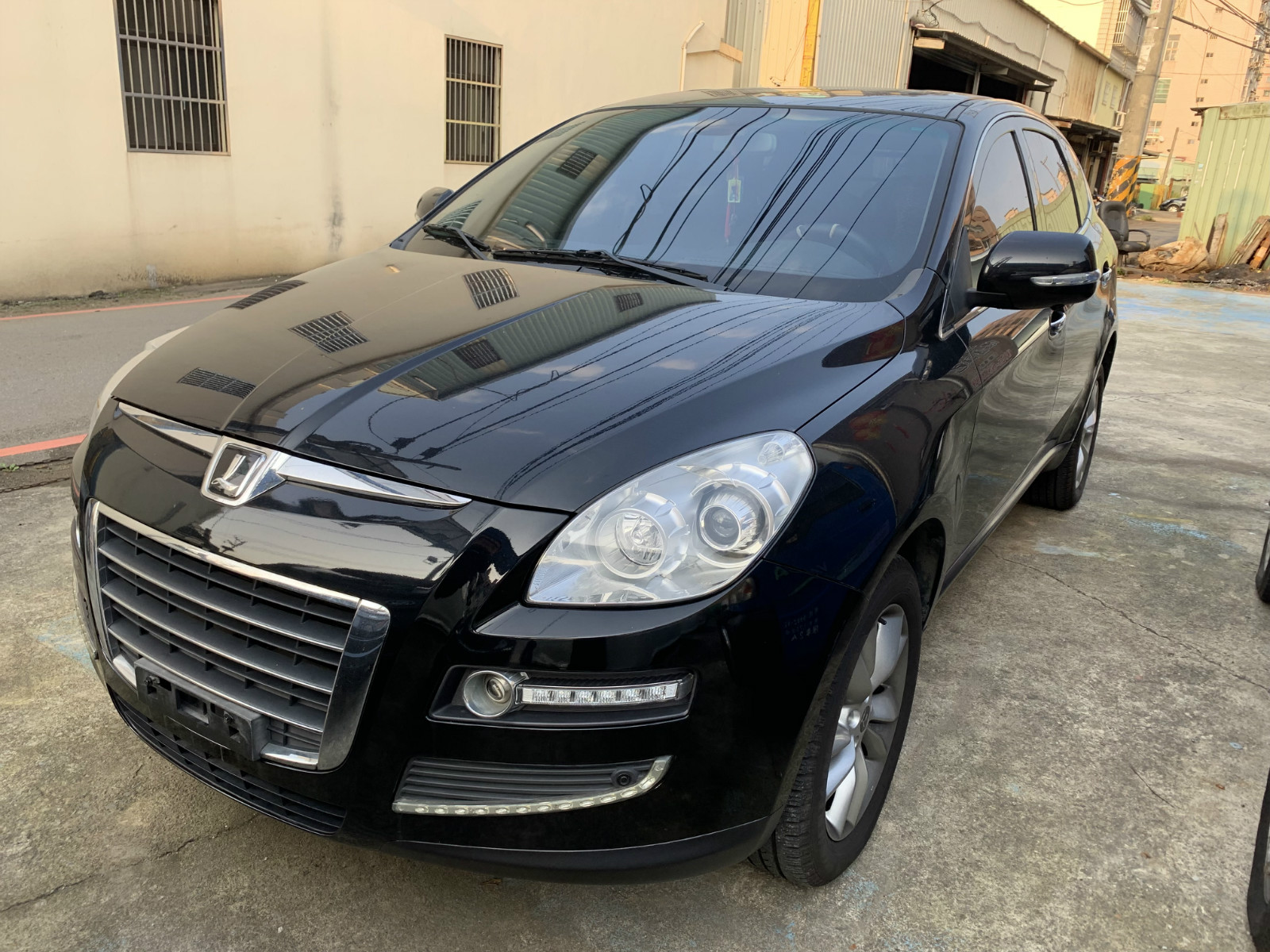 2011 Luxgen 7 mpv