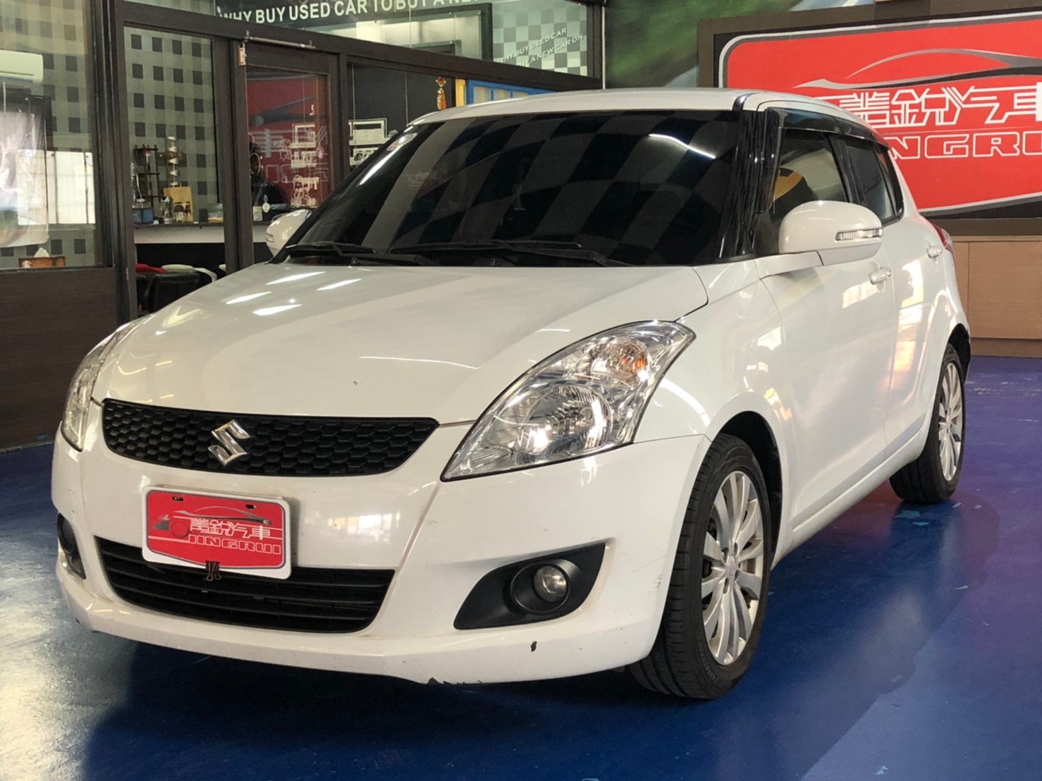 2011 Suzuki 鈴木 Swift